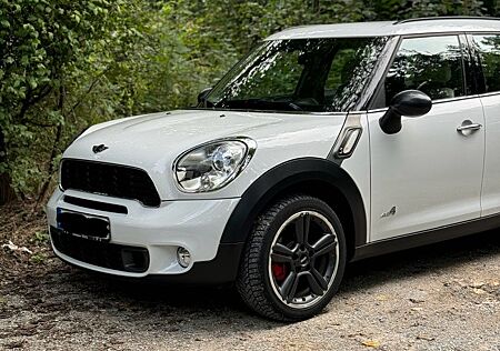 Mini Cooper S Countryman ALL4 TÜV Neu 05/26