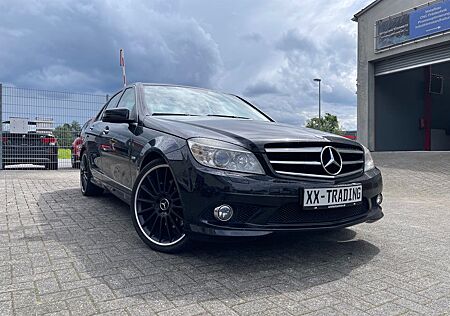 Mercedes-Benz C 300 AVANTGARDE-AMG LINE-NAVI-BI XENON-19 ZOLL