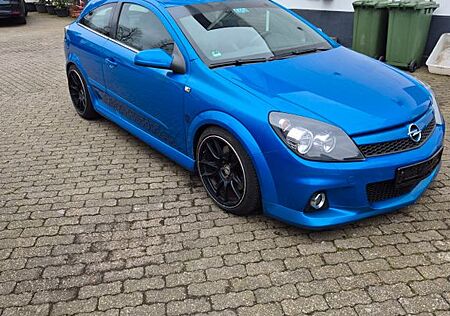 Opel Astra GTC OPC OPC 320PS