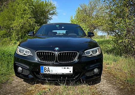 BMW 220i Cabrio M Sport M Sport