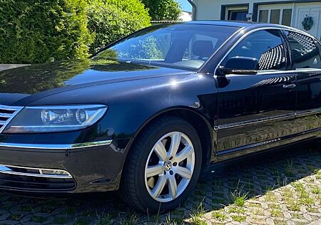 Volkswagen Phaeton 3.0 V6 TDI 4MOTION Tiptronic 5-Sitzer -