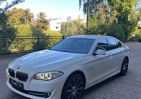 BMW 520i -