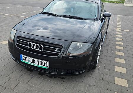 Audi TT Coupe 1.8T 132 kW -