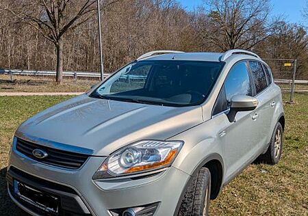 Ford Kuga 2,0 TDCi 4x4 Titanium Titanium