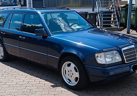 Mercedes-Benz 200