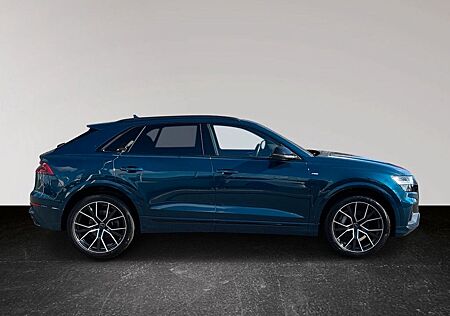 Audi Q8 55 TFSI quattro tiptr. - Vollaus. Galaxisblau