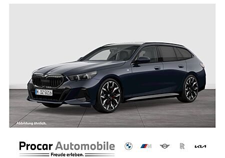 BMW 520d MSport PANO HuD AHK B/W DA PA+