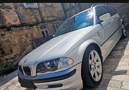 BMW 320i touring -
