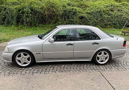 Mercedes-Benz C 230 SPORT