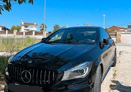 Mercedes-Benz CLA 220 CDI AMG Line AMG Line