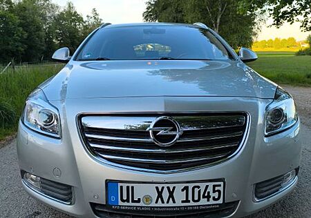 Opel Insignia Sports Tourer 2.0 T 4x4 Edition Aut...