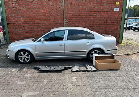 Skoda Superb 2.5 TDI V6