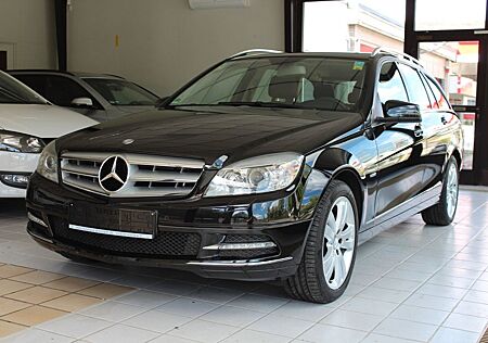Mercedes-Benz C 200 T CGI Avantg. Aut.BI-Xenon Comand Schiebed
