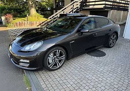 Porsche Panamera 4S Approved TÜV Bremse Reifen Neu Bose