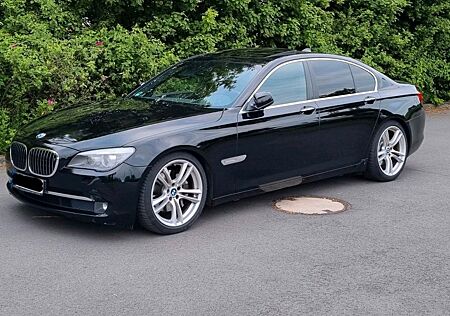 BMW 740d - TÜV / Inspektion / Service Neu!