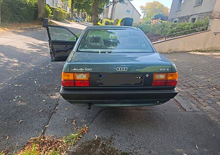 Audi 100