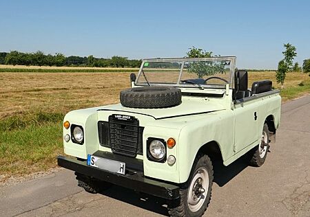 Land Rover Serie III Santana 88 () - TÜV Neu