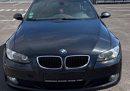 BMW 320i Cabrio -
