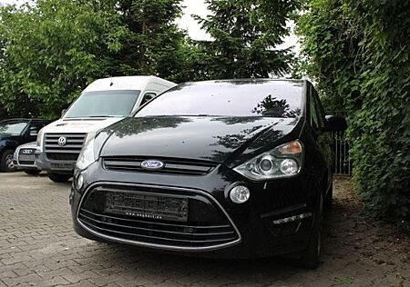 Ford S-Max 2.0 TDCi DPF Titanium