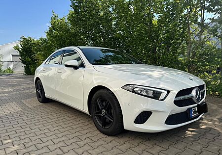 Mercedes-Benz A 200 -