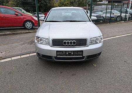 Audi A4 2.0 multitronic * 1 HAND* TÜV NEU*