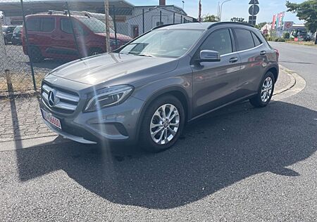 Mercedes-Benz GLA 220 GLA -Klasse CDI / d 4Matic