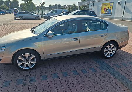 VW Passat Volkswagen 3.2 V6 FSI DSG 4Motion Highline Highline