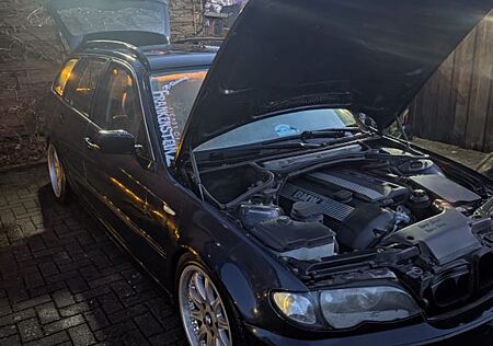 BMW 320i touring -