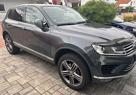 VW Touareg Volkswagen 3.0 V6 TDI SCR Tiptr. Exclusive Excl...