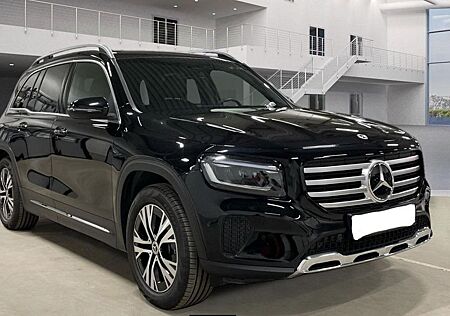 Mercedes-Benz GLB 200 PANO MBUX DISTRONIC KAMERA STANDHEIZUNG