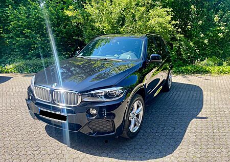 BMW X5 xDrive40d - M-Paket Pano AHK 360° HUD ACC LED