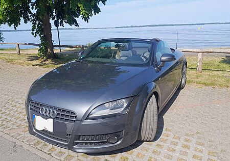 Audi TT Roadster 2.0 TFSI -