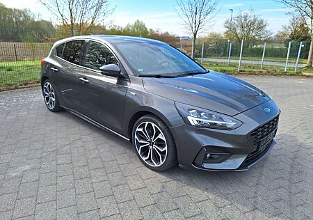 Ford Focus Lim. ST-Line Navi/LED/App/PDC