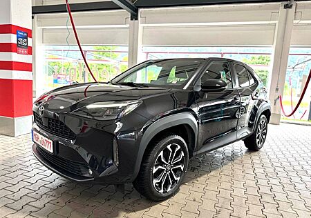 Toyota Yaris Cross Hybrid FWD Team Deutschland