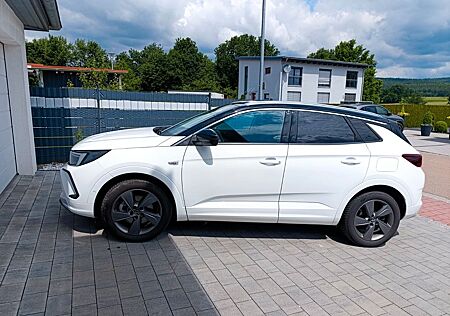 Opel Grandland X Grandland (X) 1.6 Hybrid4 Ultimate mit Garantie