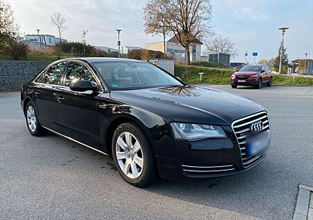 Audi A8 4.2 FSI tiptronic quattro - neue tüv