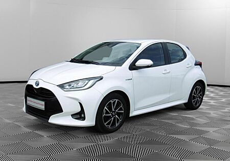 Toyota Yaris 1.5 Hybrid Team Deutschland