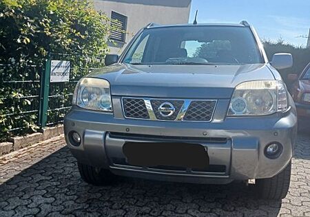 Nissan X-Trail 4x4 columbia 2.2 dCi columbia