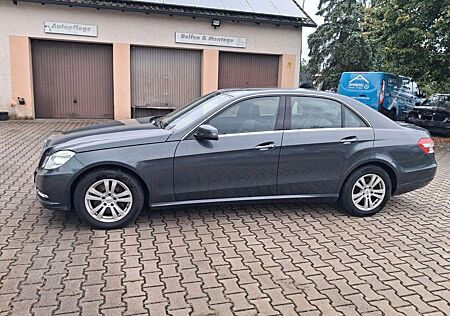 Mercedes-Benz E 250 E -Klasse Lim. CGI BlueEfficiency