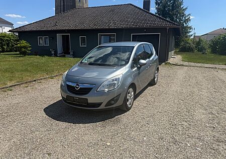 Opel Meriva 1.7 CDTI Design Edition 81kW