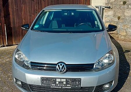 VW Golf Volkswagen 1.4 TSI 90 kW Style Schalter, HU neu