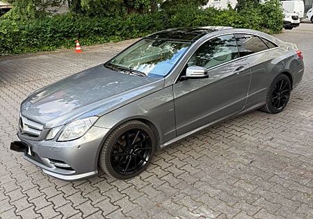 Mercedes-Benz E 350 Coupé BlueEFFICIENCY ELEGANCE EL...