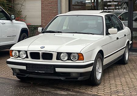 BMW 540 V8 1 Hand Scheckheft Alpina Weiss
