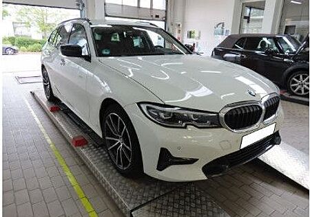 BMW 320 d xDrive Touring Sport Line#Navi#AHK#Allrad