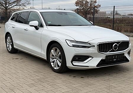 Volvo V60 Inscription Automatik/Leder/AppleCarplay