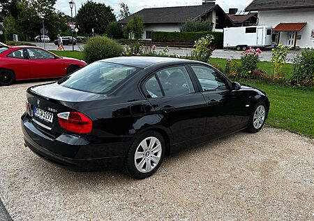 BMW 320i - TÜV neu, Top Zustand