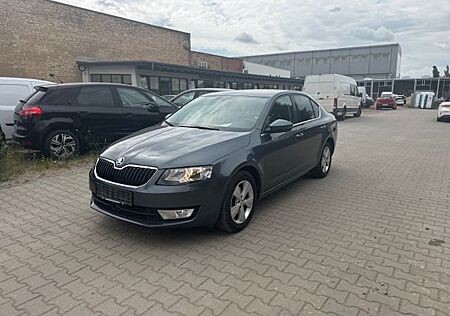 Skoda Octavia 1.4 TSI Lim. Green tec Style*1.Hand
