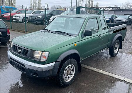 Nissan Navara 4x4 Pick-Up King Cab 2,4BENZIN ALLRAD LKW