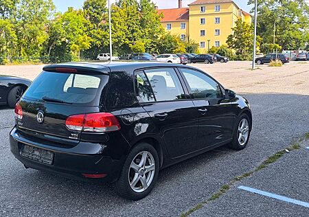 VW Golf Volkswagen 1.6 TDI BlueMotion BlueMotion