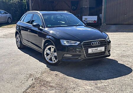 Audi A3 1.HAND/ SCHECKHEFT/ TÜV NEU
